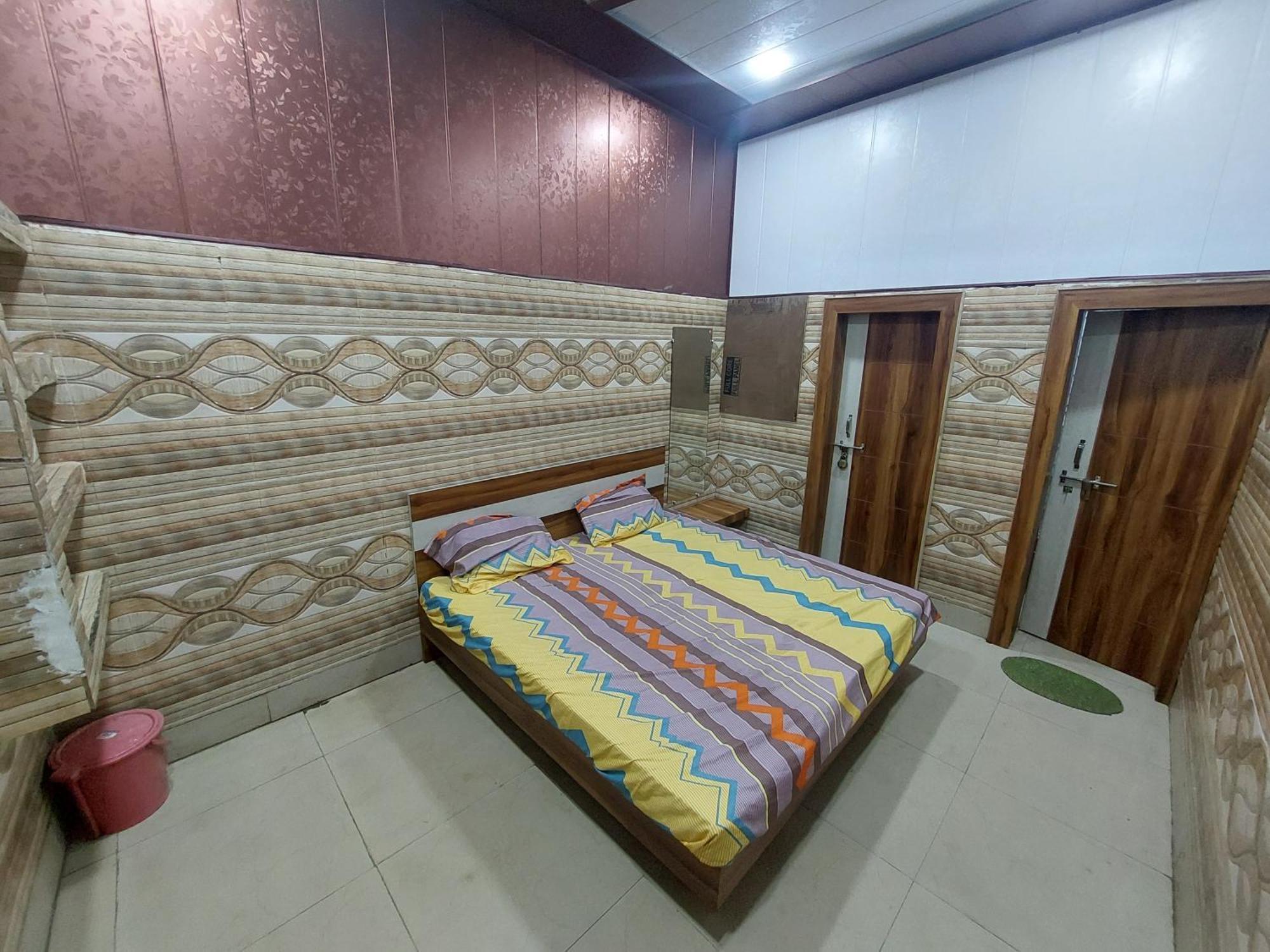 Kanti Devi Seva Sadan Mathura Exterior foto